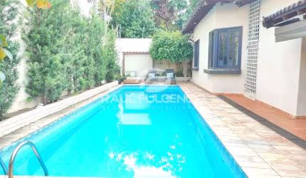 Tucanos | Sobrado | Piscina | 4 dormitórios |