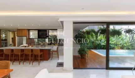 Casa em Condomínio para locação com 5 suítes  350 m²