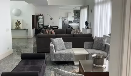 PERMUTA COM IMOVEL EM SP MAGNÍFICA MANSÃO COM PISCINA DE 25 M DENTRO DO RESERVA PORTAL JAPY EM CABREÚVA SP