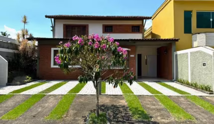 Casa em condomínio fechado com 4 quartos à venda na Rodovia Ariovaldo de Almeida de Viana, 129, Balneario Praia do Perequê, Guarujá, 194 m2 por R$ 950.000