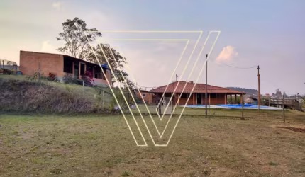 *SÍTIO EM JARINÚ COM 96.800 M², CASA SEDE, POÇO ARTESIANO, MATA NATIVA E NASCENTE, EXCELENTE OPORTUNIDADE... - AR7265