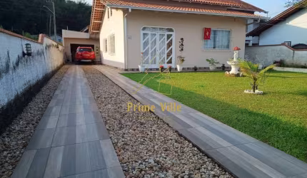Casa com 2 quartos à venda na Rua Guanabara, 1528, Guanabara, Joinville, 80 m2 por R$ 475.000