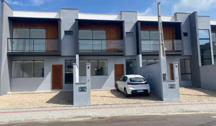 Geminado alto padrão com duas suítes mais um quarto no Bom Retiro