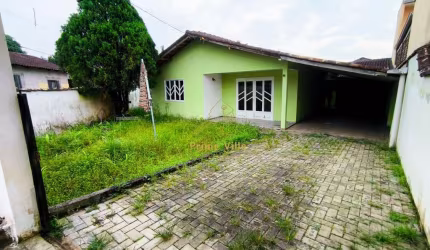 Casa com Três quartos no bairro Itaum