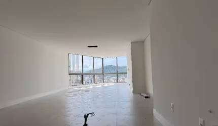 Apartamento novo super  Espaçoso