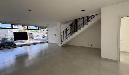 Sala Comercial com 136m²