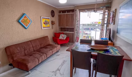 Apartamento com Piscina
