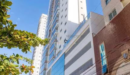 Apartamento de Alto Padrão no Ed. Exuberance, rua 2.000, centro de Balneário Camboriú SC.