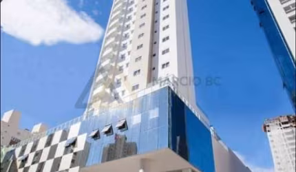 APARTAMENTO DE ALTO PADRÃO À VENDA NO ED. PORTINAX NO CENTRO DE BALNEÁRIO CAMBORIÚ SC