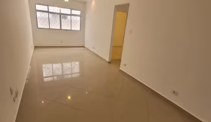Apartamento térreo, 2 quartos, 3 banheiros, 1 vaga de garagem, Bairro: Gonzaga , Cidade: Santos/SP