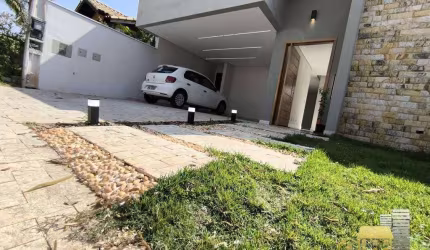 Linda Casa térrea no Condominio Granja Olga ll