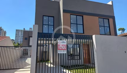 Sobrado à venda com 3 quartos no LINDÓIA, Curitiba.
