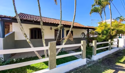 Casa com 3 dormitórios à venda, 85 m² por R$ 280.000,00 - Balneário - São Pedro da Aldeia/RJ