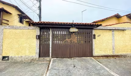 Casa com 2 dormitórios à venda, 110 m² por R$ 365.000 - Porto da Aldeia - São Pedro da Aldeia/RJ