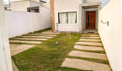 Casa com 2 dormitórios à venda, 70 m² por R$ 350.000 - São Mateus - São Pedro da Aldeia/RJ