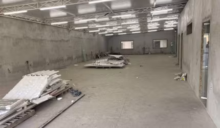 Sala comercial com 1 sala para alugar na Rodovia Presidente Dutra, Posse, Nova Iguaçu por R$ 10.000