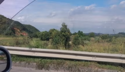 Terreno à venda na Avenida Bandeirantes, São Miguel, Seropédica por R$ 8.000.000
