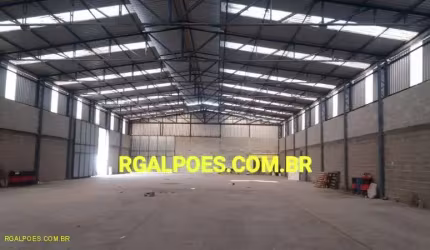 Barracão / Galpão / Depósito com 5 salas para alugar na Rodovia Washington Luiz, 645, Parque Capivari, Duque de Caxias por R$ 35.000