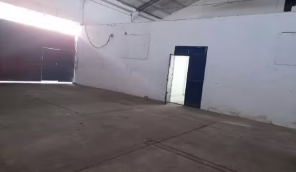 Barracão / Galpão / Depósito com 2 salas à venda na Rodovia Presidente Dutra, Pavuna, Rio de Janeiro por R$ 1.100.000