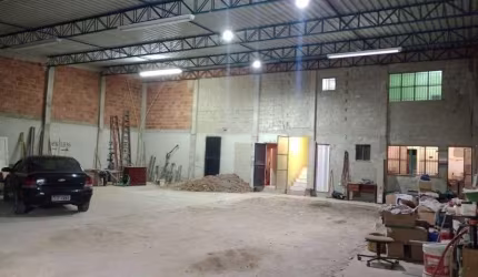 Barracão / Galpão / Depósito com 2 salas para alugar na Estrada da Batalha, Campo Grande, Rio de Janeiro por R$ 10.000