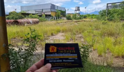 Terreno para alugar na Estrada Velha do Pilar, Figueira, Duque de Caxias por R$ 18.000