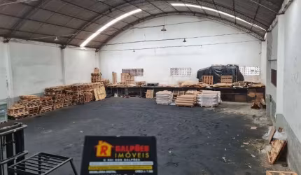Barracão / Galpão / Depósito com 2 salas para alugar na Rua Doutor Weinscheink, 1111, Penha, Rio de Janeiro por R$ 13.000