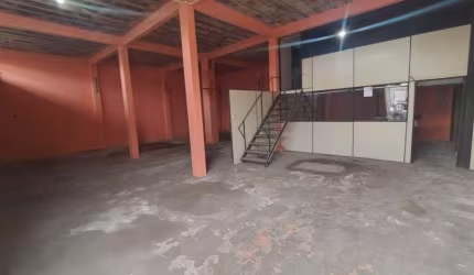 Sala comercial para alugar na Avenida Anhanguera, São Bernardo, Belford Roxo por R$ 2.000