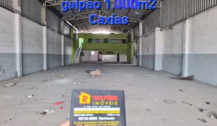 Barracão / Galpão / Depósito com 2 salas para alugar na Rua Lublin, Campos Elíseos, Duque de Caxias por R$ 15.000