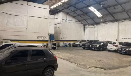Barracão / Galpão / Depósito com 1 sala para alugar na Rua Manoel Machado Nunes, Centro, São João de Meriti por R$ 19.000