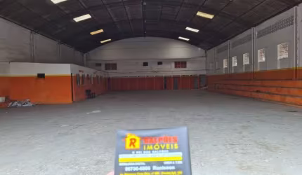 Barracão / Galpão / Depósito com 2 salas para alugar na Rua Gonçalves Gato, Centro, Belford Roxo por R$ 13.000