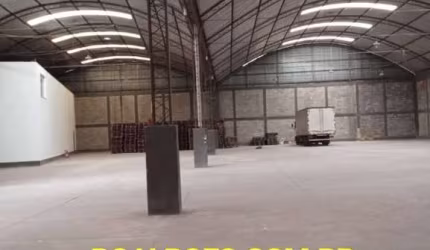 Barracão / Galpão / Depósito com 4 salas para alugar na Avenida Brasil, 233, Bonsucesso, Rio de Janeiro por R$ 38.000