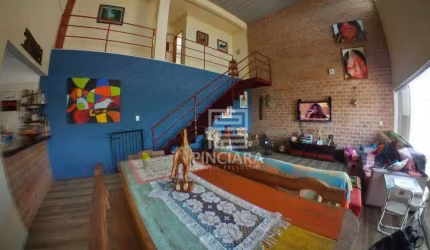 Casa com 4 quartos à venda, 500 m² por R$ 760.000 - Badu - Niterói/RJ