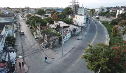 Terreno para alugar, 600 m² por R$ 20.550,00/mês - Neves - São Gonçalo/RJ