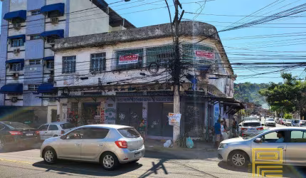 Prédio com loja de 300 m² e 2 apartamentos de 75 m², 450m² total - Compre por R$ 1.500.000 - Sete Pontes - São Gonçalo/RJ