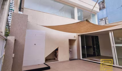 Casa Residencial ou Comercial, com 3 quartos à venda, 220 m² por R$ 1.800.000 - Pe Pequeno - Niterói/RJ