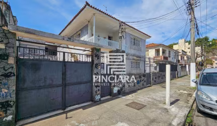 Casas Comerciais de 430m² à venda por R$ 2.200.000 - Ao lado do Guanabara - Centro - Niterói/RJ