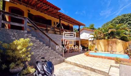 Casa com 2 dormitórios à venda, 130 m² por R$ 750.000,00 - Piratininga - Niterói/RJ
