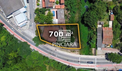 Casa comercial em terreno de 717 m², localizado na Rua Abreu Sodré  - Maricá/RJ - À venda por R$ 750.000