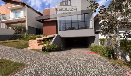 Casa com 03 Dormitórios suítes