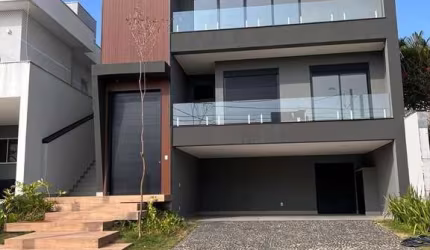 Casa sobrado Alto Padrão 04 Suítes