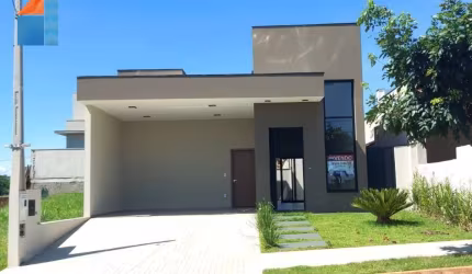 Casa Condomínio San Pedro, 3 suítes, piscina com armarios
