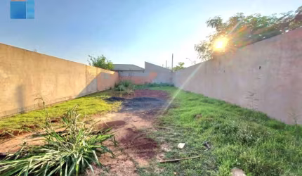 Terreno no Jd. Cristo Redentor - 308m  - R 230 mil, mais 30 mil morador
