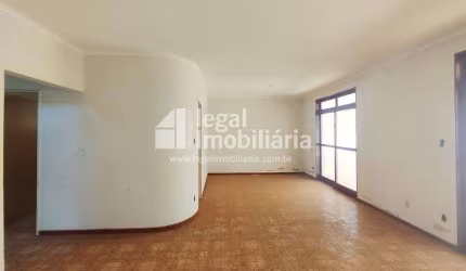 SOBRADO COM GRANDE POTENCIAL É A ESCOLHA IDEAL PARA QUEM BUSCA IMÓVEL  DESTAQUE