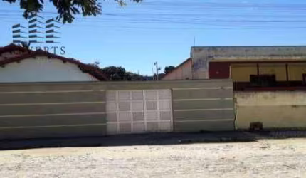 Casa à venda por R$ 295.000