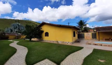 Casa para venda tem 300 metros quadrados com 5 quartos em Córrego do Ouro - Macaé - RJ