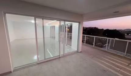 Imóvel para aluguel e venda possui 290 metros quadrados com 4 quartos em Lagoa - Macaé - RJ