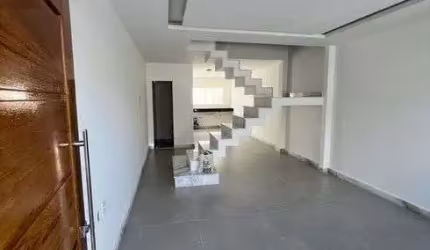 Imóvel para venda tem 127 metros quadrados com 3 quartos em Lagoa - Macaé - RJ
