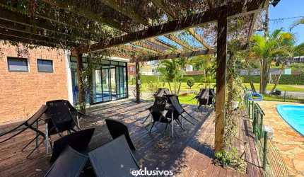 Casa com 3 quartos em condomínio fechado no Bom Retiro, em promoção por R$ 745.000,00