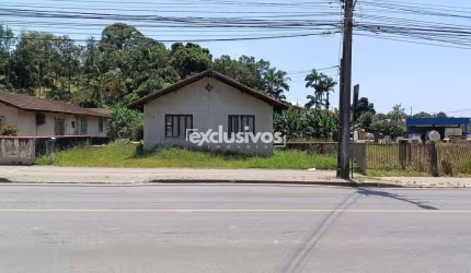 Terreno comercial  com 1.444 m² à venda no Jarivatuba Joinville por R$990.000,00