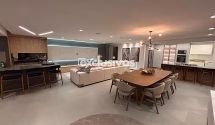 Apartamento espetacular no coração do América em Joinville 3 ou 4 suítes.